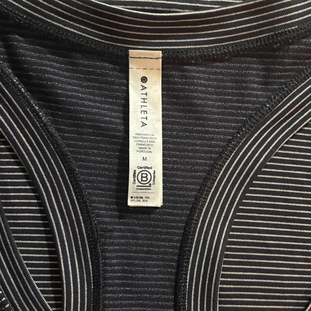 Athleta Momentum Seamless Tank Black Mini Stripe Size Medium - Picture 6 of 9